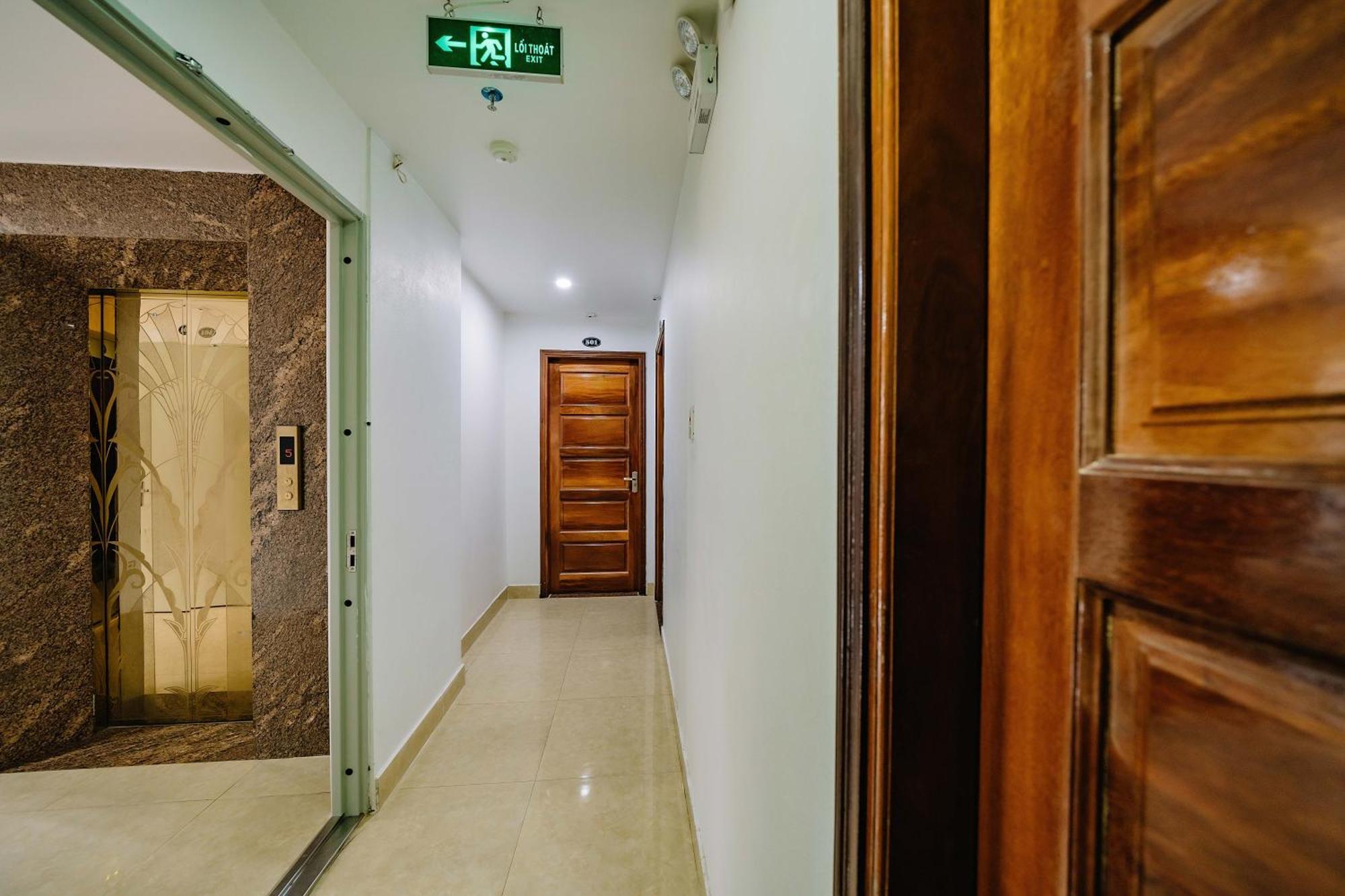 Phuong Dong Hotel Dong Khe Sau Bagian luar foto