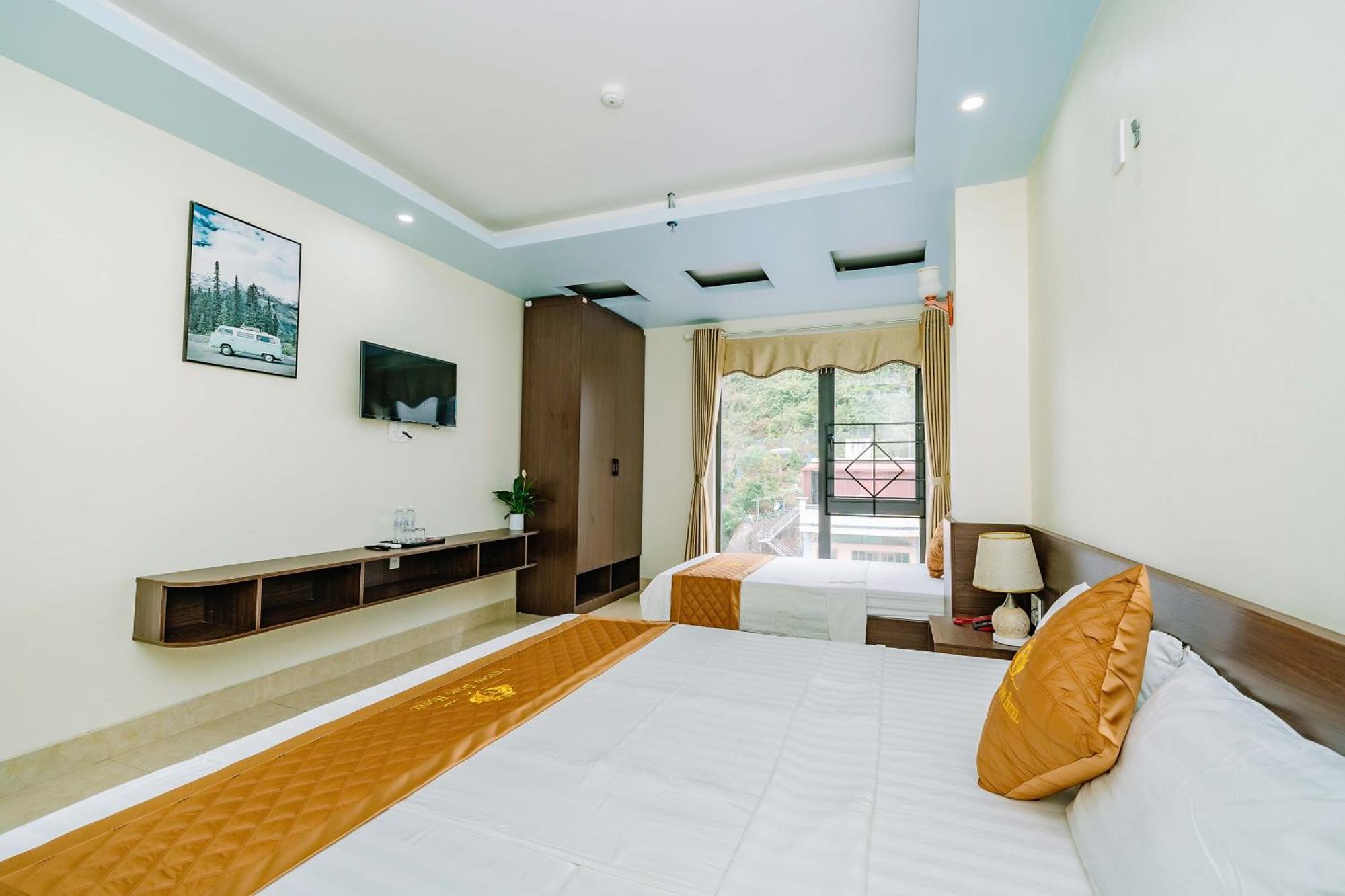 Phuong Dong Hotel Dong Khe Sau Bagian luar foto