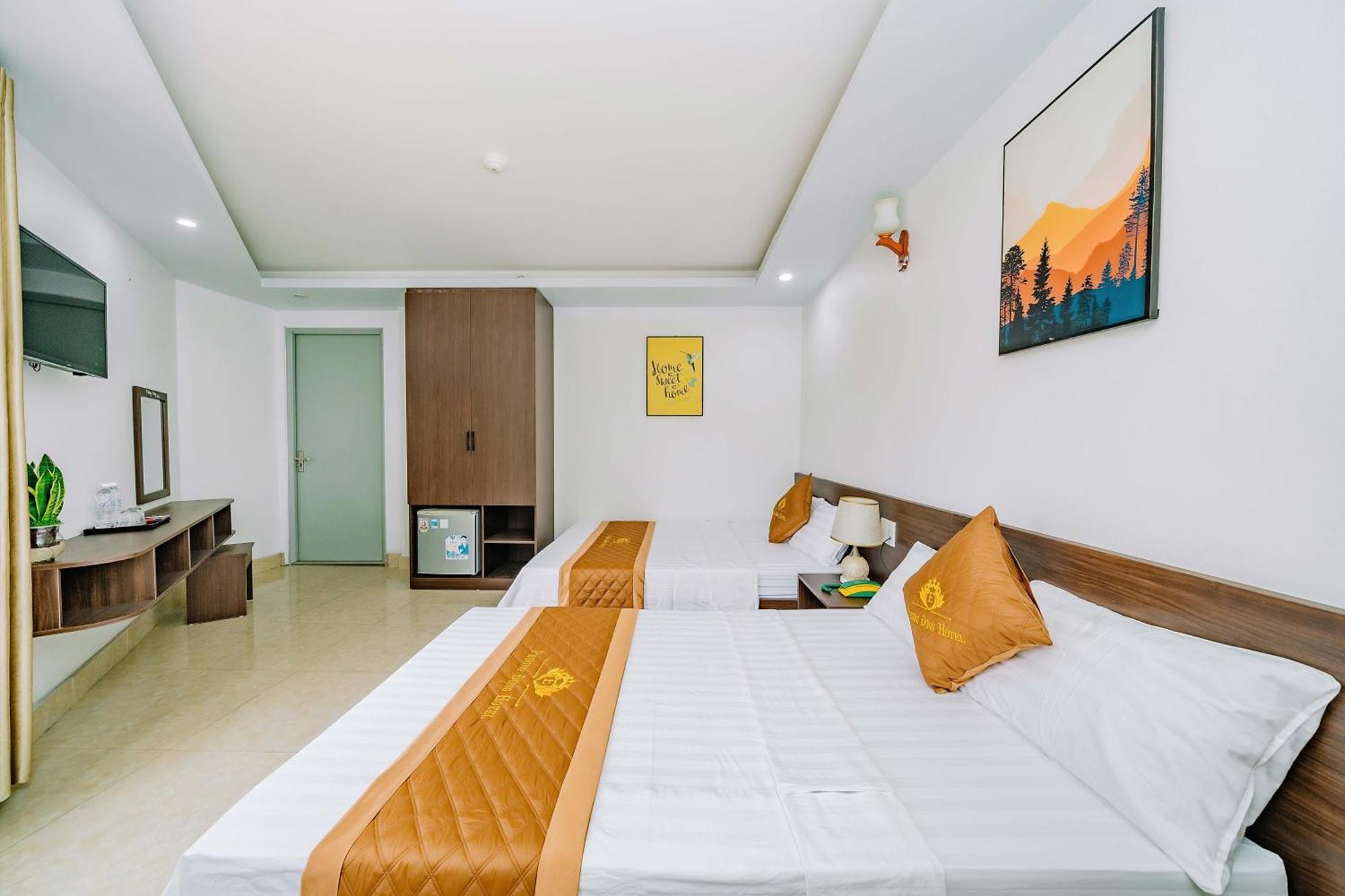 Phuong Dong Hotel Dong Khe Sau Bagian luar foto